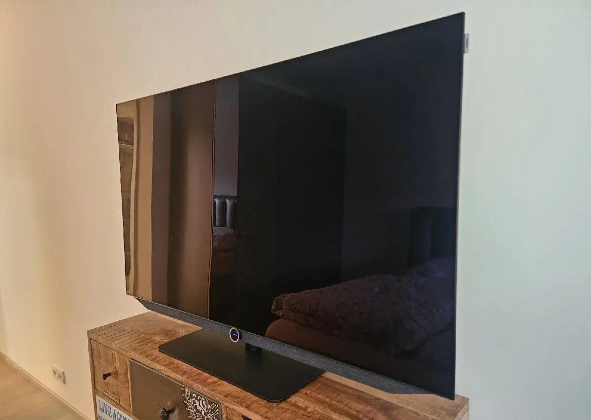 Loewe bild v 55 dr+ televize
