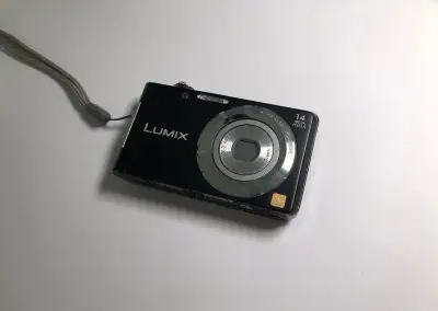 Panasonic Lumix DMC FS14