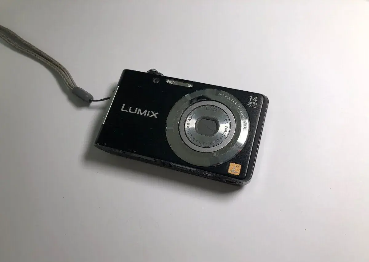 Panasonic Lumix DMC FS14