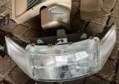 Honda Goldwing 1500 SE - přední světlo