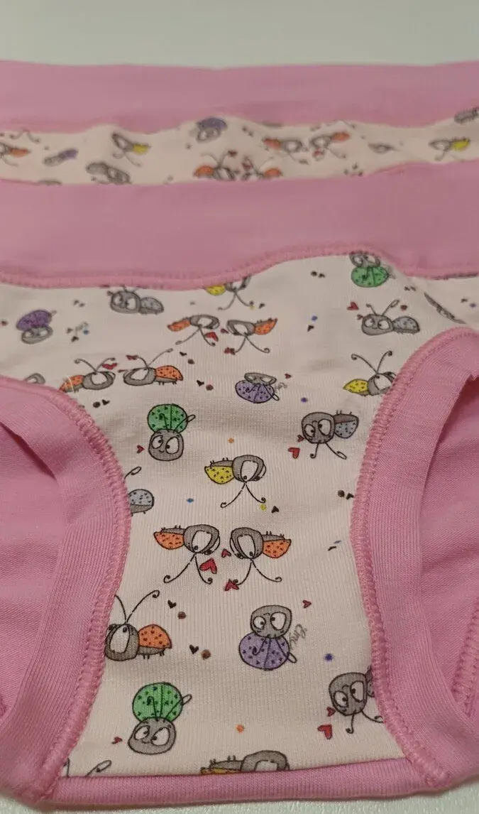 Nové dívčí kalhotky s broučky do 104cm