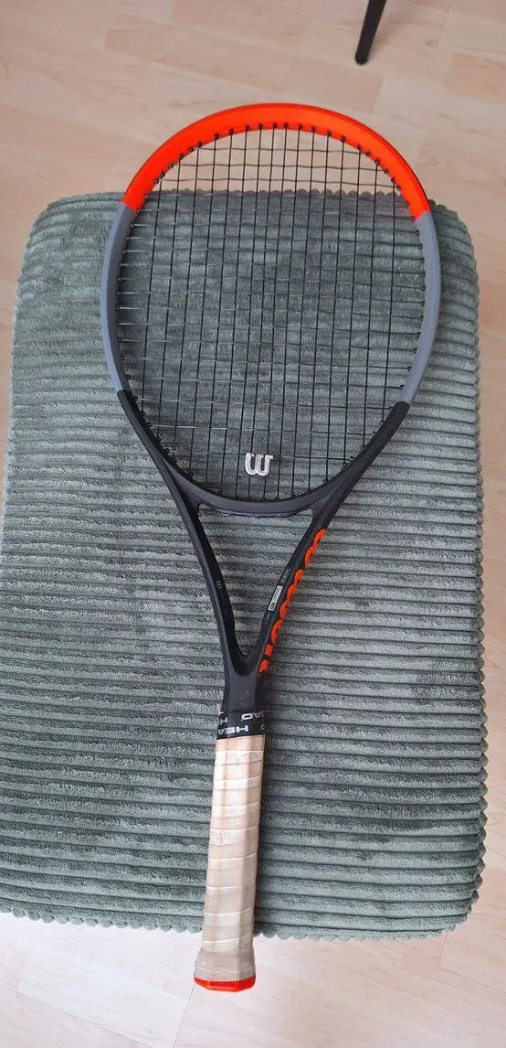 tenisová raketa Wilson Clash 100PRO