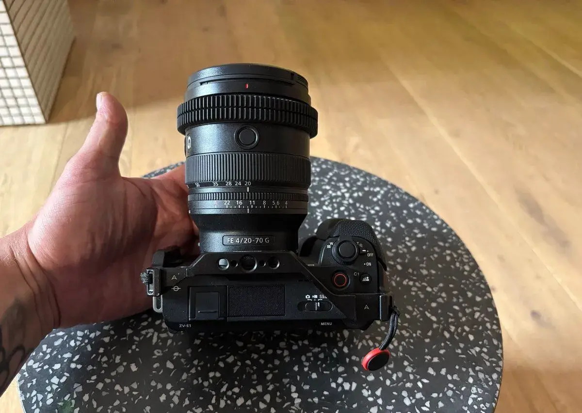 Sony FE 20–70 mm F4 G – perfektní stav