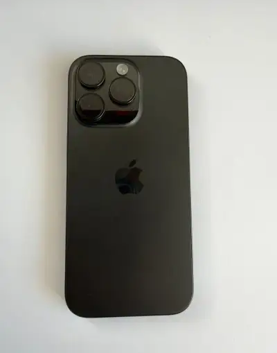 Apple iPhone 16 Pro 256 GB – černý, stav