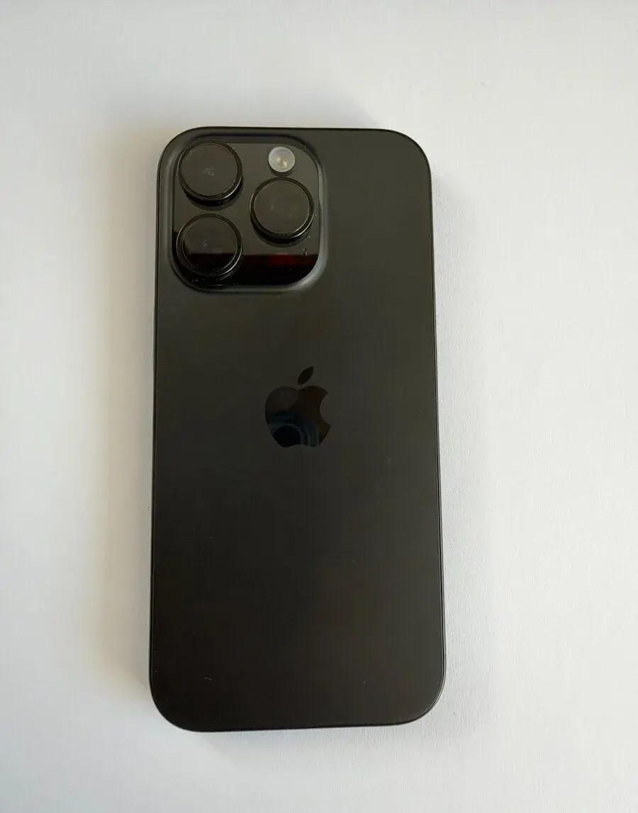 Apple iPhone 16 Pro 256 GB – černý, stav