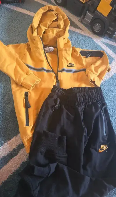Souprava Nike Nová