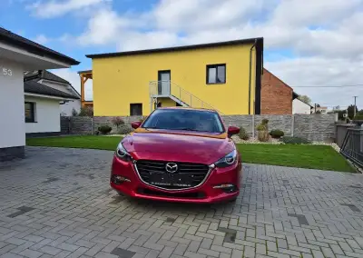 Mazda – 2018, 101 000 km