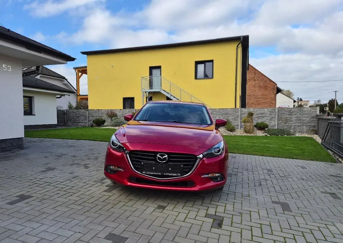 Mazda – 2018, 101 000 km