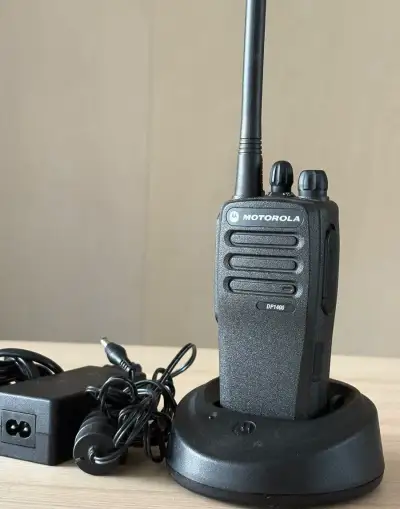 Motorola DP1400 - DMR + analog VHF komplet