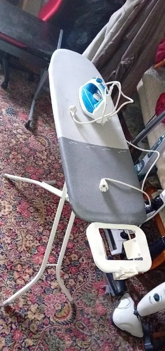 Žehlící prkno Vileda + nová žehlička
