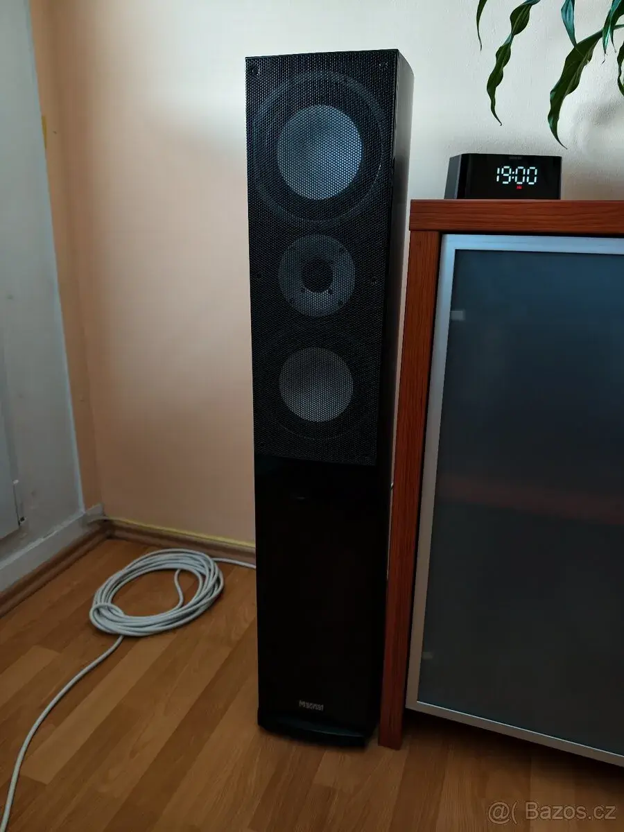 MAGNAT QUANTUM SET 675 KÁVOVÝ 5.1 Omega 20A