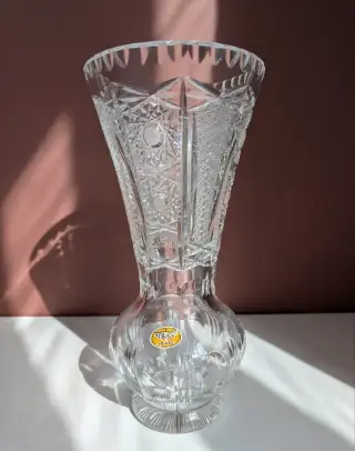 křišťálová váza Tesko Třinec 20cm jako nová