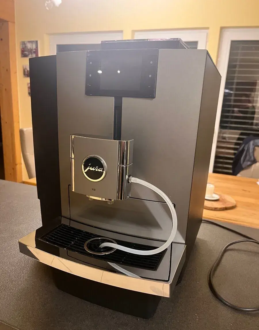 Automaticky kavovar JURA x10 Dark Inox