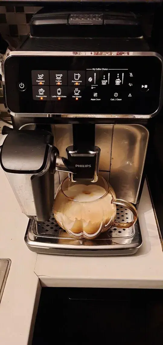 Automatický kávovar PHILIPS 3246