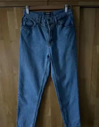 Dámské riflle PULL/BEAR