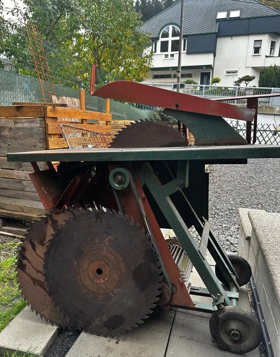 Cirkulárku.