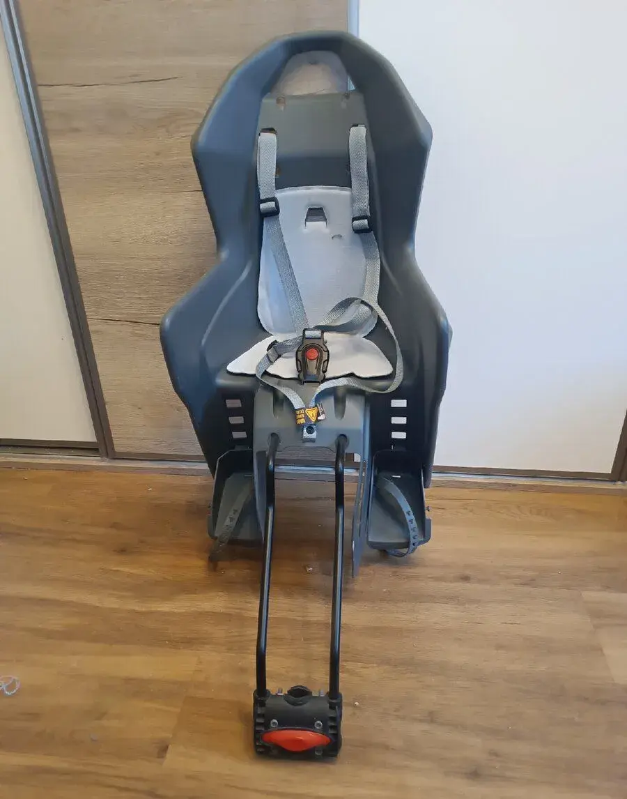 Dětská sedačka na kolo