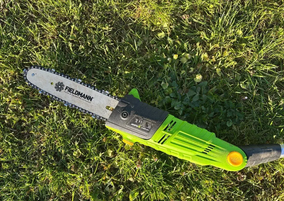 TELESKOPICKÁ ELEKTRICKÁ ŘETĚZOVÁ PILA Fieldmann FZP 6005-E