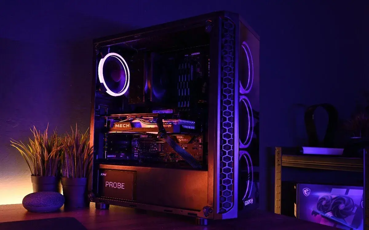 Herní PC - RX 6700XT 12GB/Ryzen 5 5600 /32GB/ 1TB- záruka