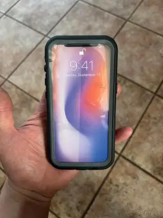 Pouzdro telefonu 360 šedý Iphone 13