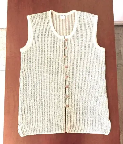 Dámská pletená vesta bez rukávů vel: 46/XL zn. SACS