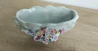 Porcelánová žardiniéra
