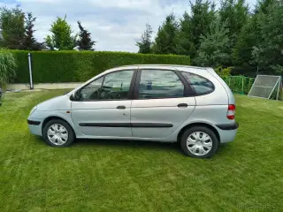 Renault Scénic – 2002, 232 000 km
