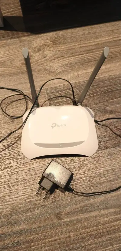 TP-LINK TL-WR840N 300Mbps Wireless N Router, 2x fixní anténa