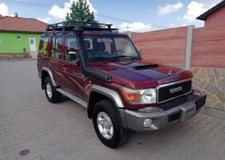 Land Cruiser 76 HZJ 4,5TD V8, 4x4 200 PS, Klima, 5MT, NEW 21