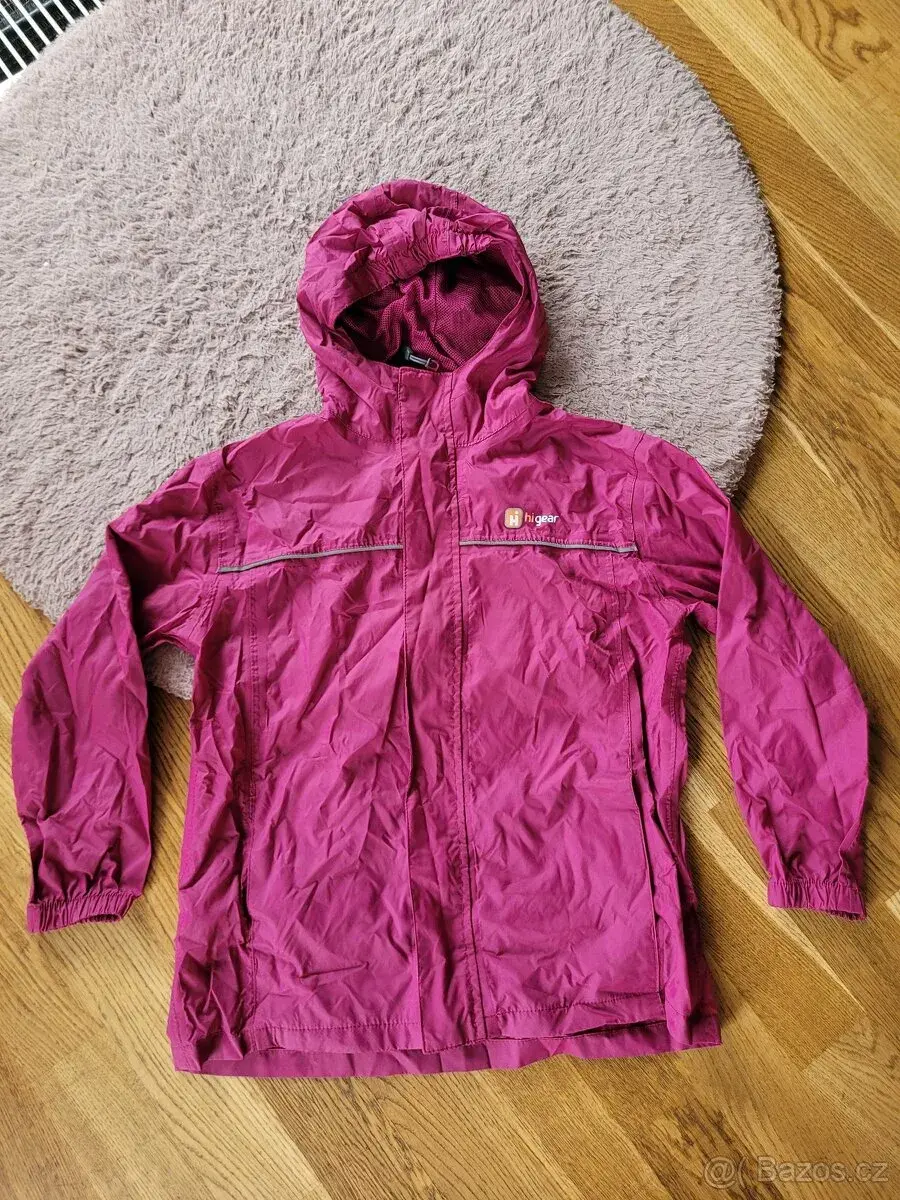 sportovní šusťáková bunda vel. 9 - 10 let