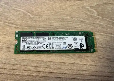 Intel 512GB M.2 SATA SSD – 99 % zdraví