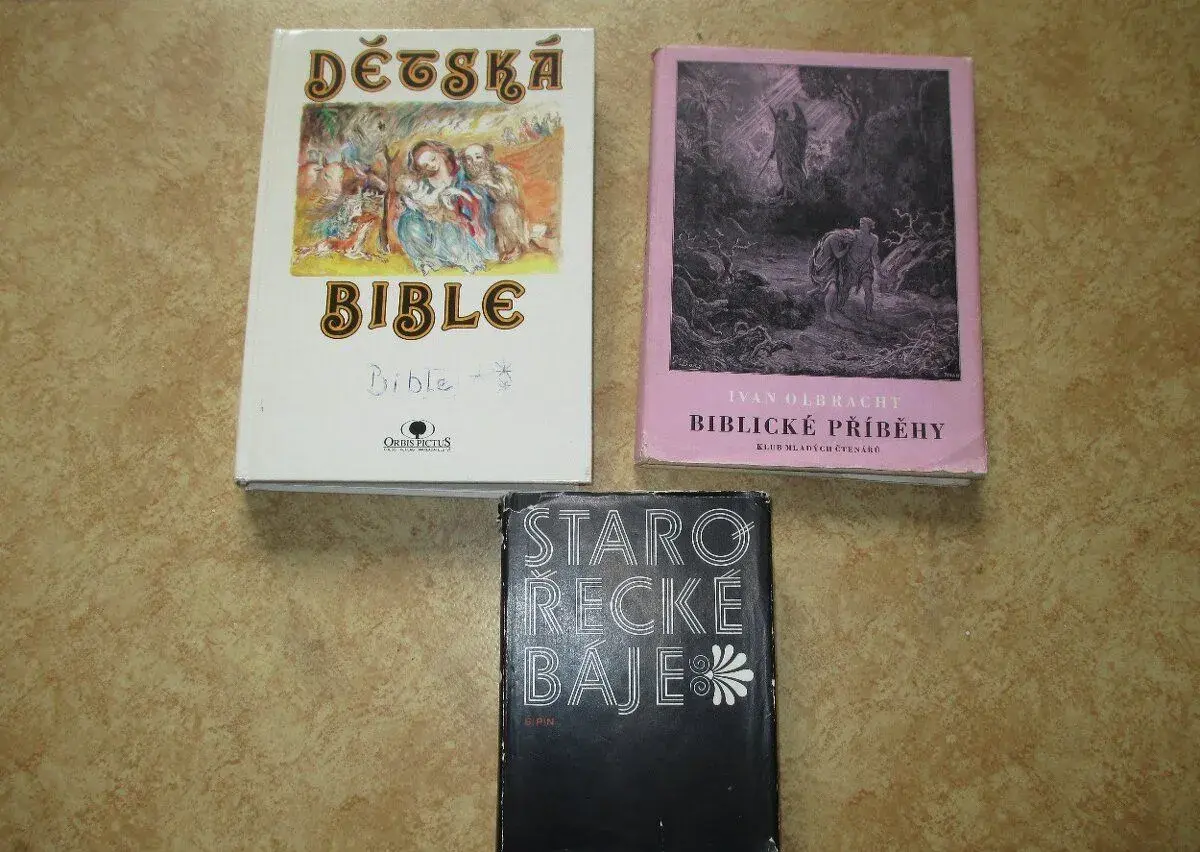 Knížky pro děti- pohádky, Malý Bobeš, encyklopedie Larousse