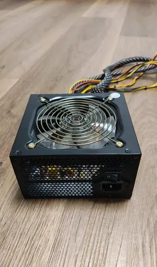 Enermax NAXN 350W (ENP350AGT) – ATX zdroj