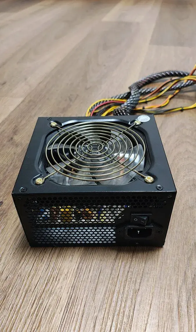 Enermax NAXN 350W (ENP350AGT) – ATX zdroj