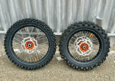 KTM SX50 kola+kyvka