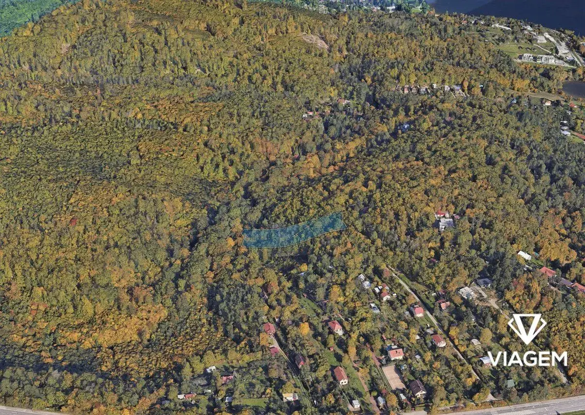 Les 5 175 m², Podíl 8 % o výměře 431 m²