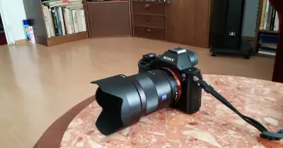 Sony Alpha 7 tělo a Zeiss 1,8/55mm