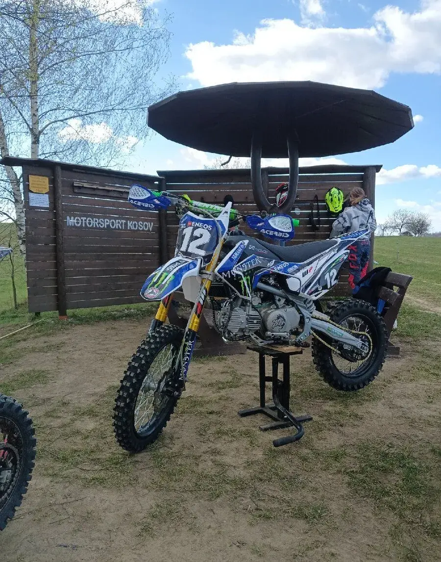 Závodní speciál WPB 160+TB hlava
