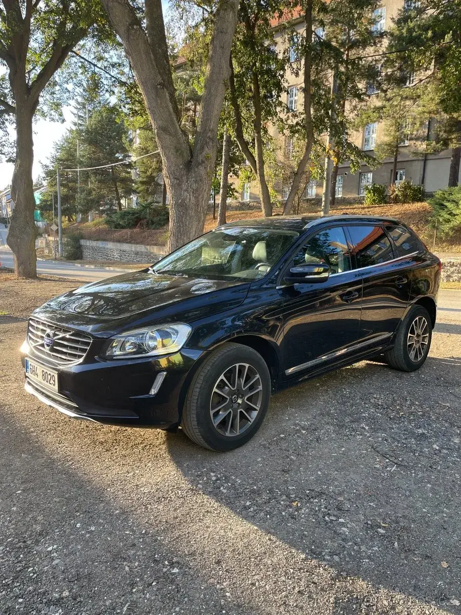 Volvo XC60 – 225 500 km