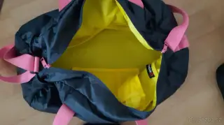 Cestovní taška