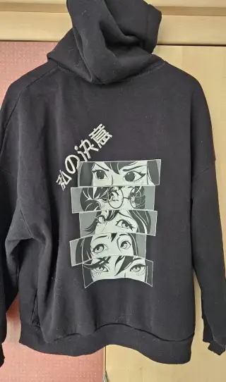 Dívčí černá mikina CROPP Anime M oversized