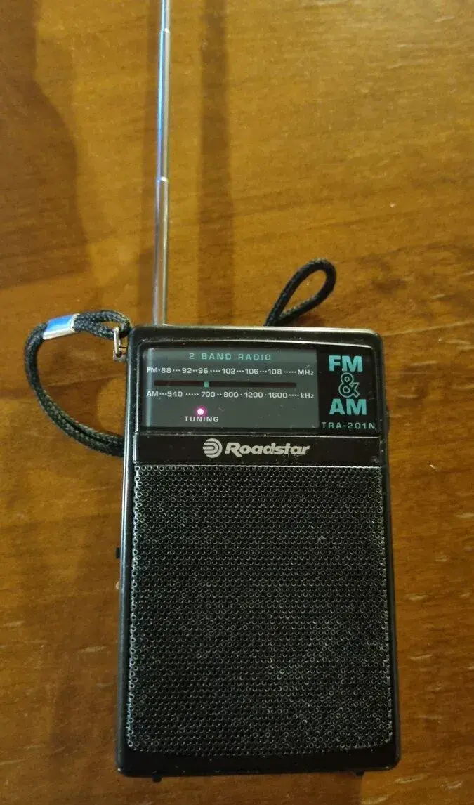 Kapesní rádio Roadstar TRA-201 N s krabičkou