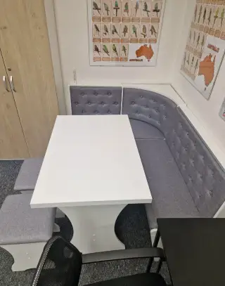 Jídelní rohový set