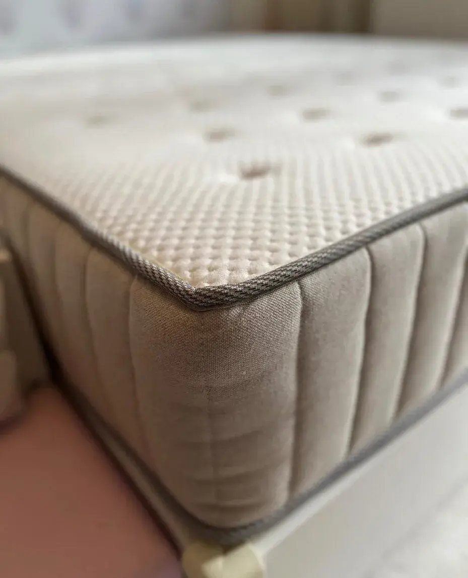 IKEA VATNESTRÖM 160 × 200 cm – kvalitní matrace, rok používa