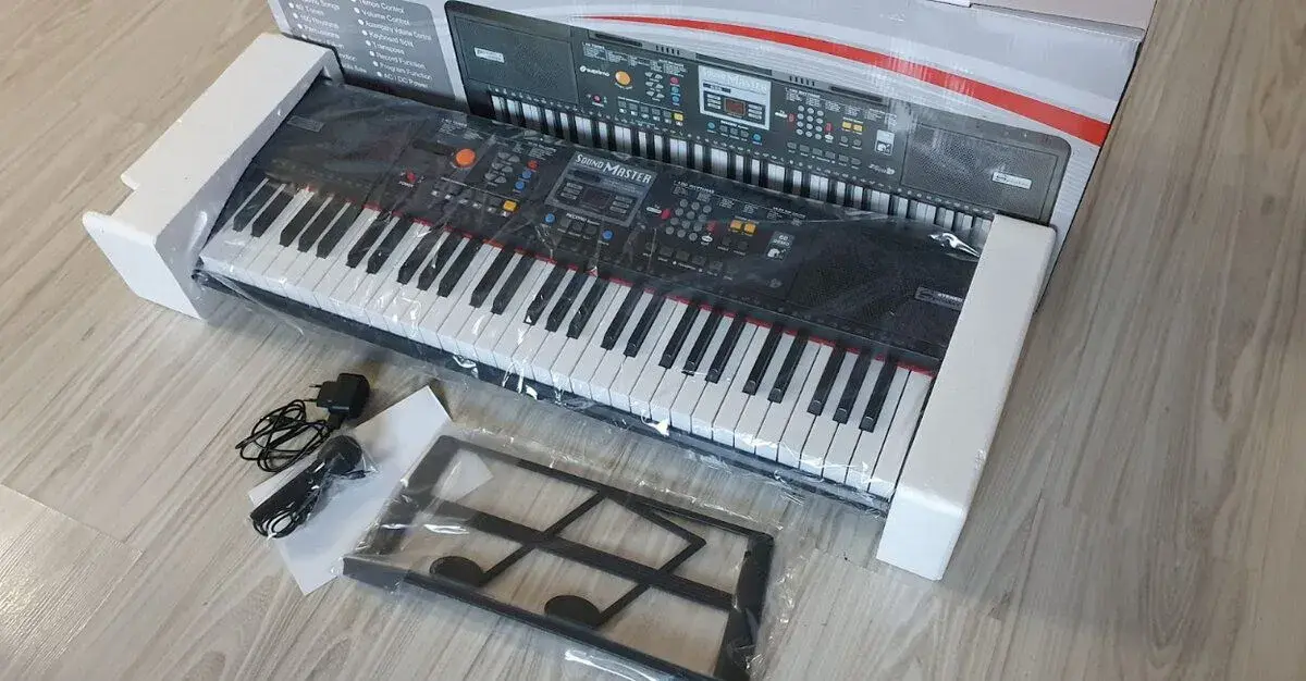 Velké nové piano/klávesy/keyboard, 61kláves