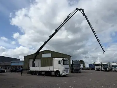 DAF XF 450 6x2 -valník s hydraulickou rukou