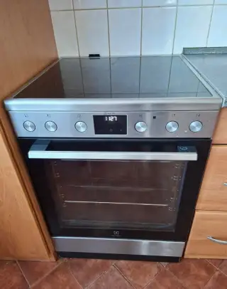Sporák ELECTROLUX LKR64022AX