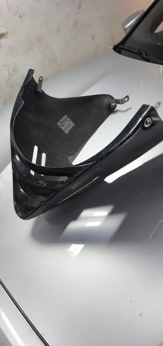 Yamaha FZ6 klín pod motor
