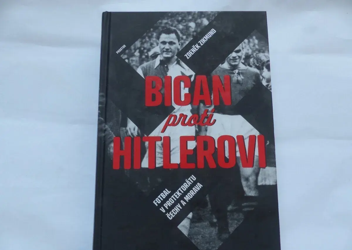 Z. Zikmund : Bican proti Hitlerovi .