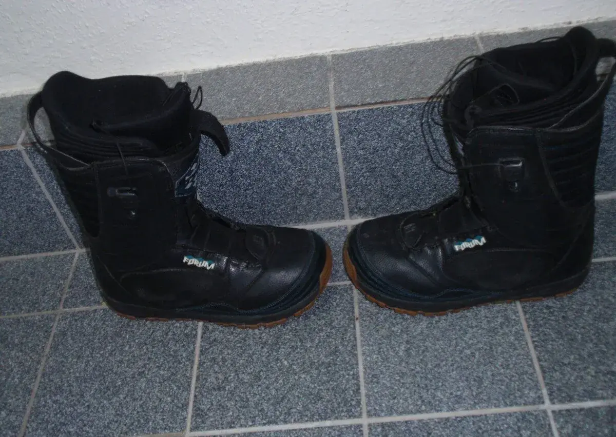 VEL.44 BOTY NA SNOWBOARD FORUM LEAGUE